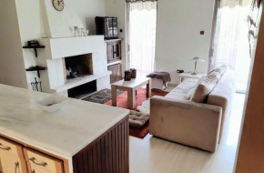 GLYFADA 1BEDROOM UNIT with FIREPLACE